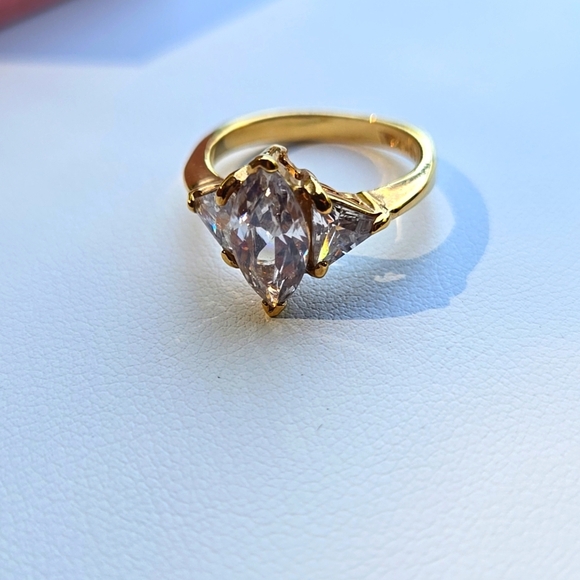 14k gold plated ring size 7 signed George Lind and rhinestone marquis engagem… - Picture 3 of 13